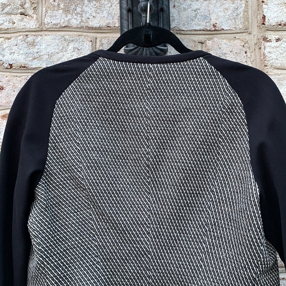 Theory Black and White Drape Front Open Blazer 8 - Picture 9 of 13